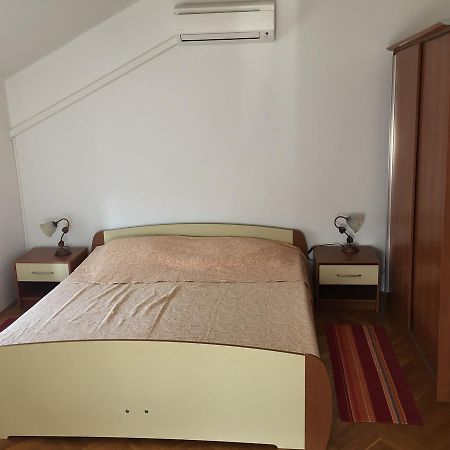 Tri Srca Apartments & Rooms Funtana Εξωτερικό φωτογραφία