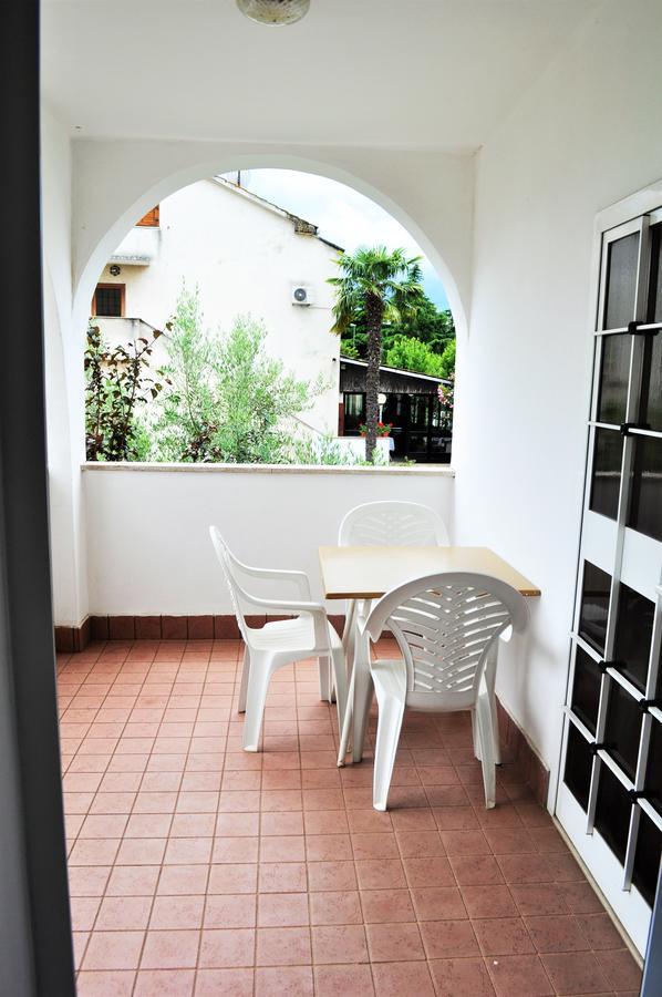 Tri Srca Apartments & Rooms Funtana Εξωτερικό φωτογραφία