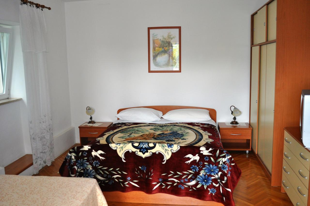 Tri Srca Apartments & Rooms Funtana Εξωτερικό φωτογραφία