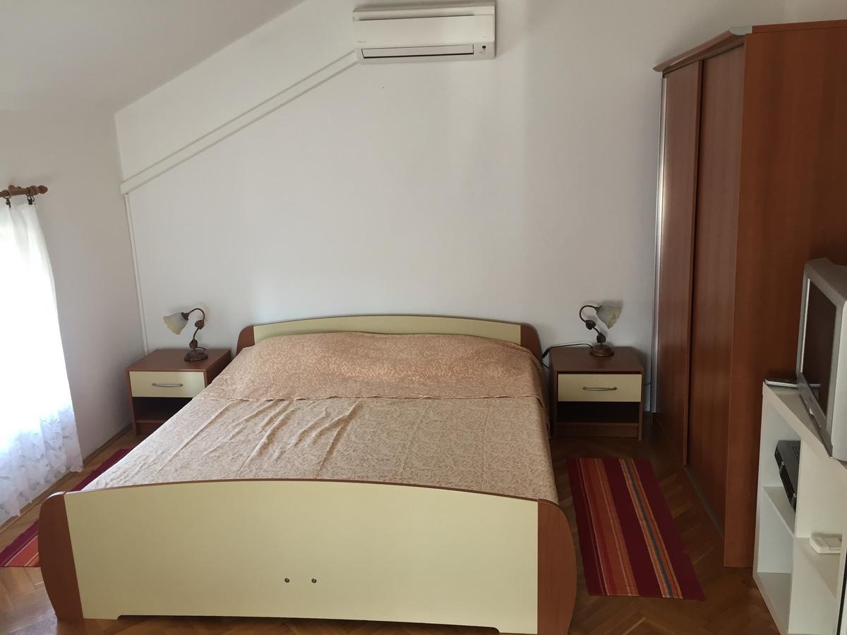 Tri Srca Apartments & Rooms Funtana Εξωτερικό φωτογραφία
